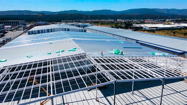 Benefits of Commercial Roof Maintenance Programs for Longevity & Cost Savings